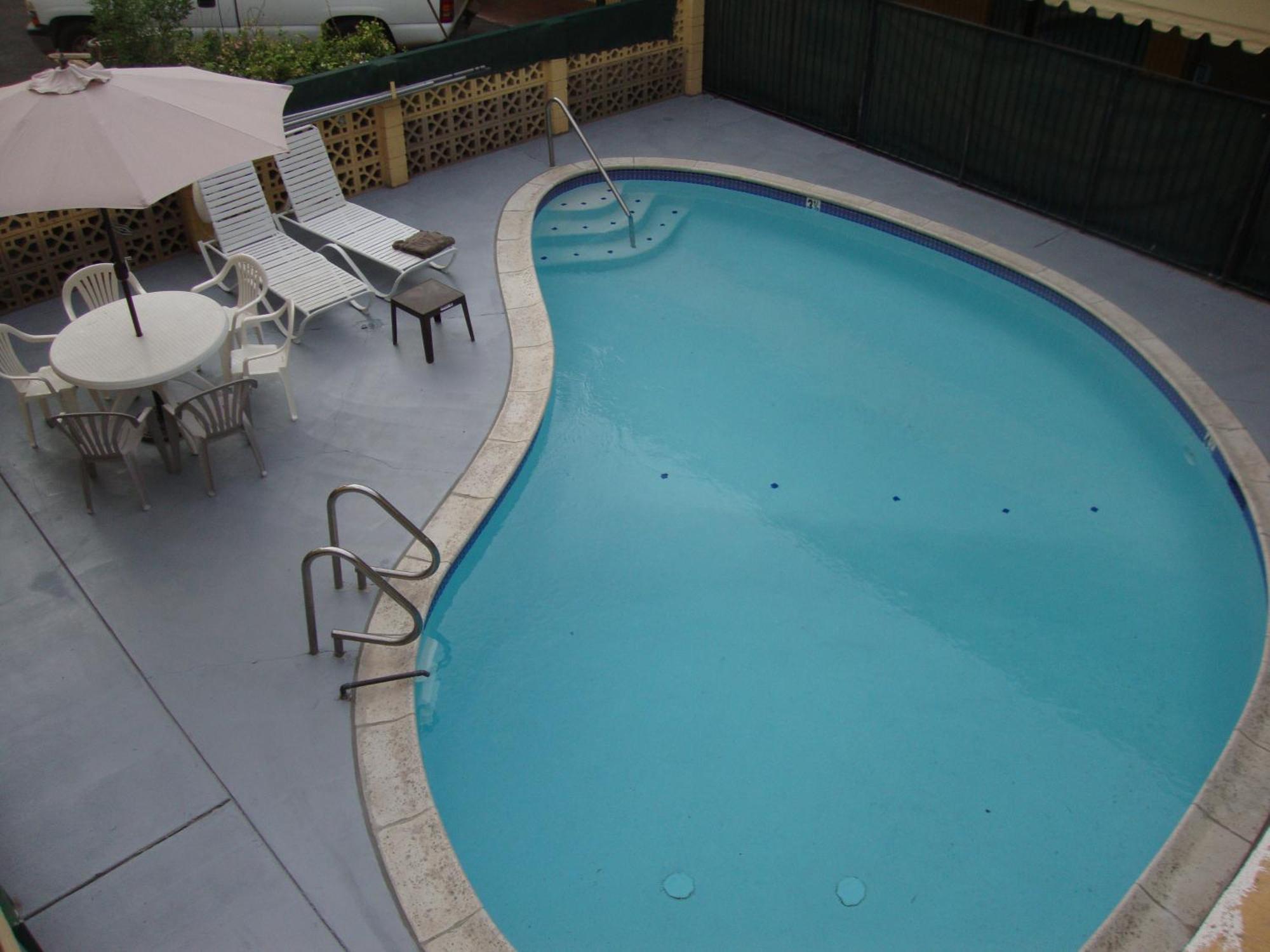 Townhouse Inn And Suites Brawley エクステリア 写真