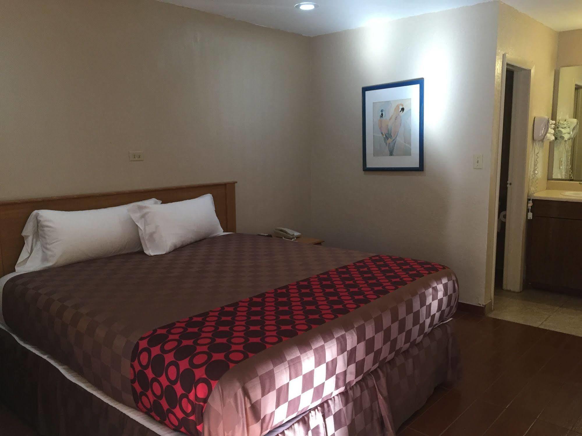 Townhouse Inn And Suites Brawley エクステリア 写真